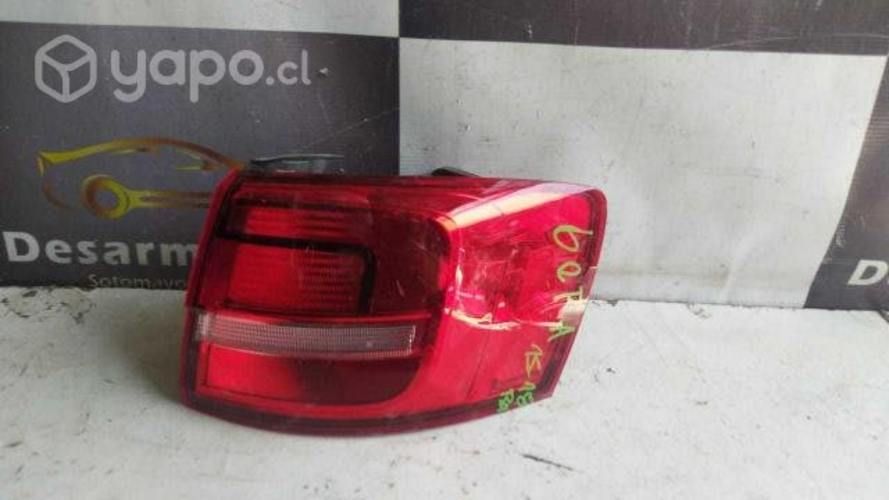 Foco trasero Bora 2015 a 2018 Rh 2.1