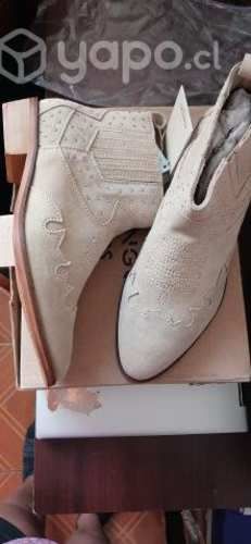 Botín niña marca mangokids