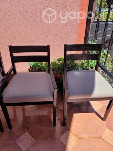 Sillas tipo sitial valor 35000 CADA UNA