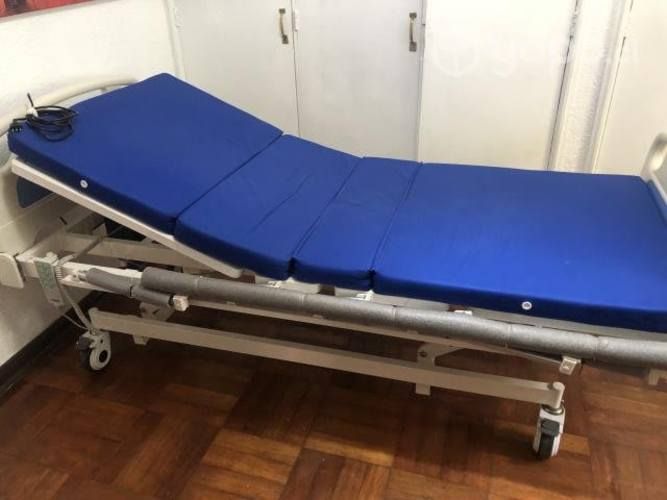 Cama Clínica Eléctrica