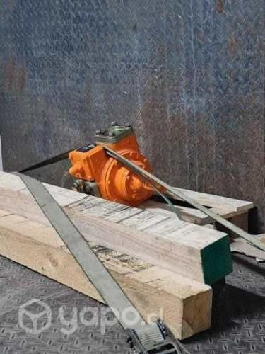 Bomba camión descarga de combustible