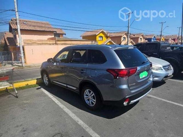 Mitsubishi outlander 2017