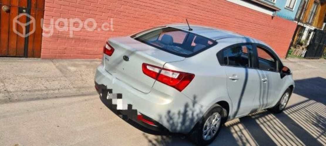 Kia motors rio 2012