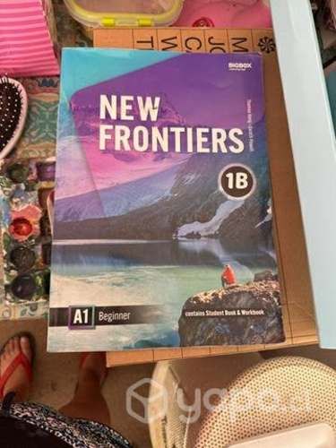 Libros 7 básico inglés New frontiers y matemática