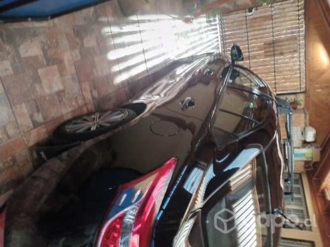 Colectivo vendo impecable..toyota new yaris