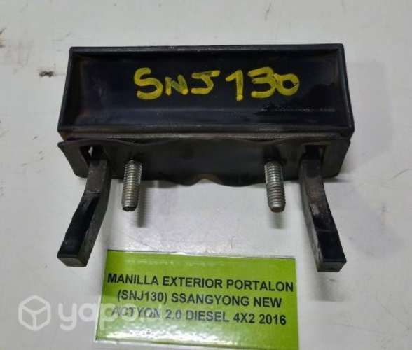 Manilla Exterior Portalon (SNJ130) Ssangyong New A