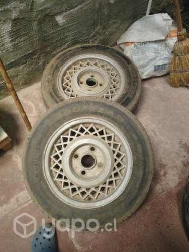 Neumáticos con llantas