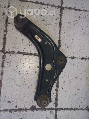 Bandeja delantera izquierda Nissan qashqai 2019