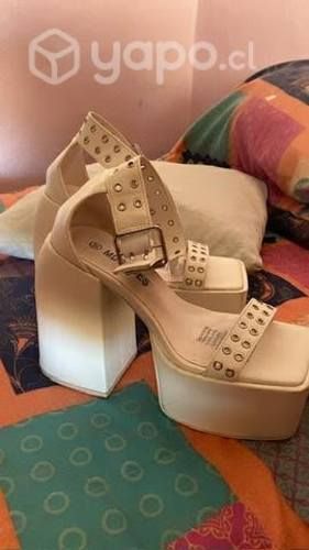 Sandalia con plataforma