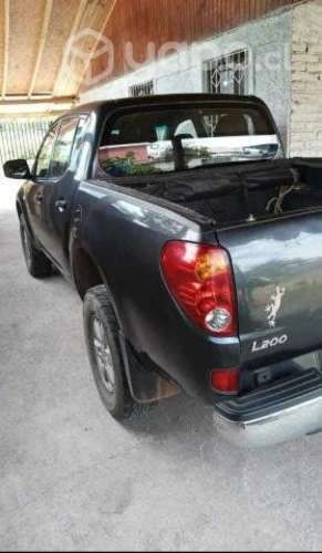 Mitsubishi l200 2015