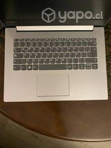 Computador HP incluye cargador