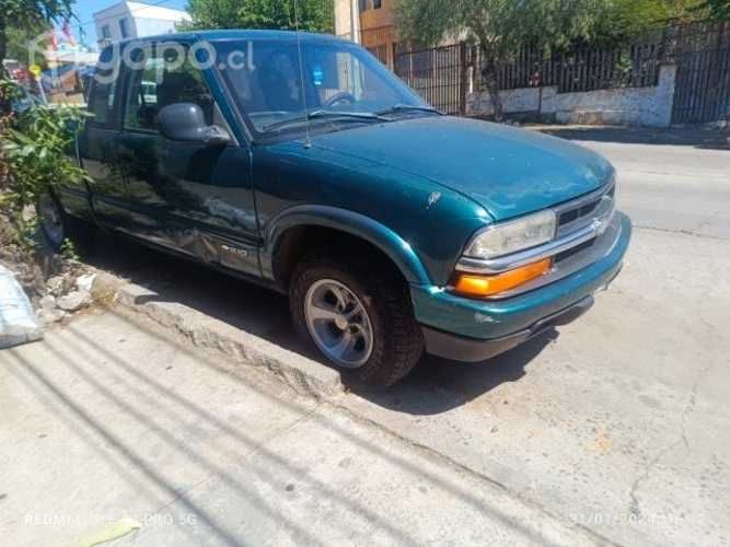 Chevrolet s10 cabina y media