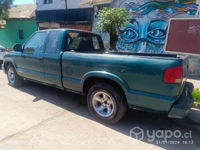 Chevrolet s10 cabina y media