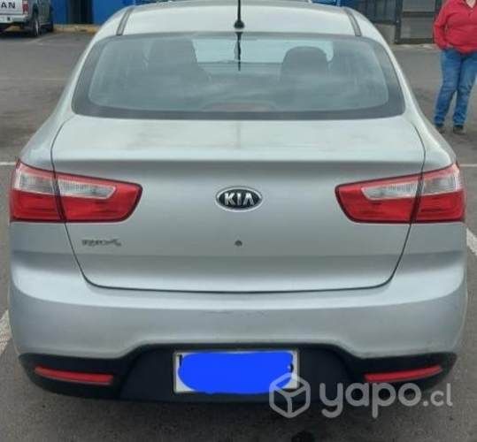 Kia rio 4 2015