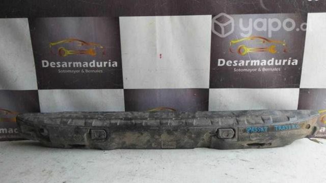 Cubre refuerzo trasero Passat 2.1