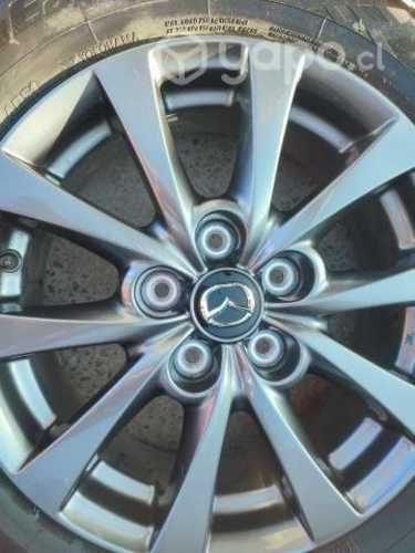 Juego de llantas mazda cx30 impecable