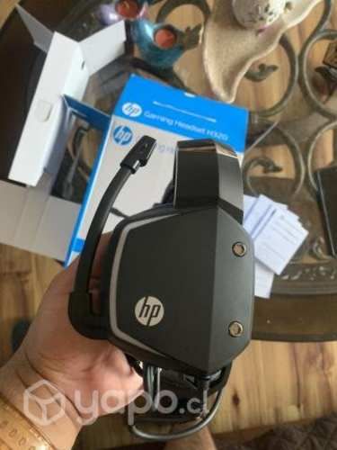 Audífonos gamer HP con cable y luz led sin uso