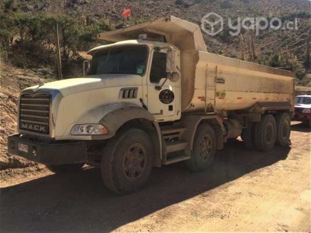 2012 Mack Gu 813 CAMION TOLVA 20 CUBOS