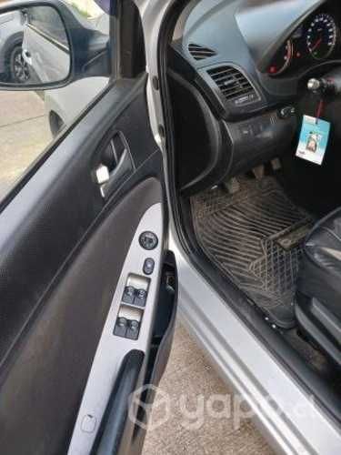 Vendo Auto Hyundai año 2016