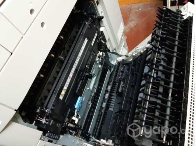 Impresora Color Ricoh MPC 2051