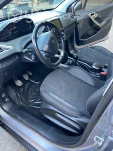 Peugeot modelo 2008 vendo.