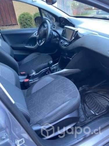 Peugeot modelo 2008 vendo.