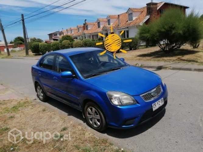 Se vende kia rio jb 2011