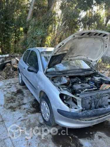 Muñón derecho Peugeot 206 1.4