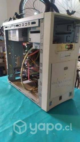 Computador Torre Antiguo + Pantalla