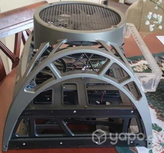 Gabinete Antec Skeleton