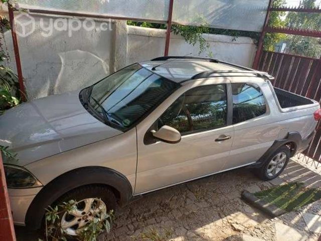 Fiat strada D/C 3 puertas