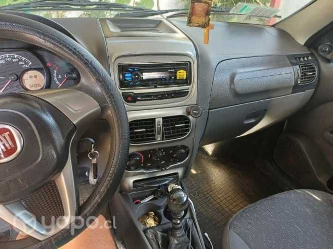 Fiat strada D/C 3 puertas