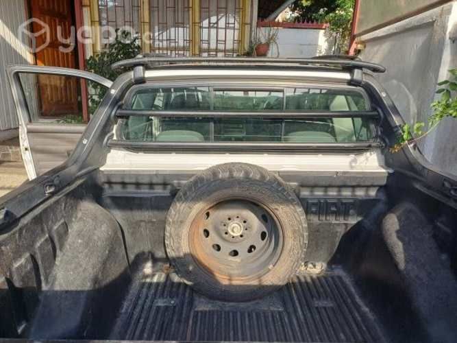 Fiat strada D/C 3 puertas