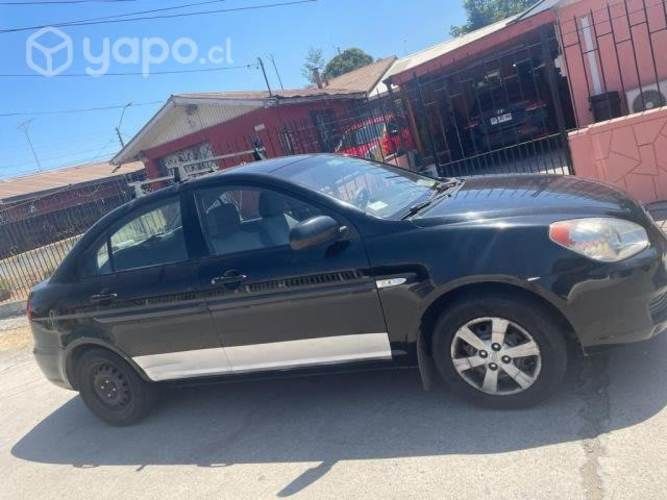 Hyundai accent 2011