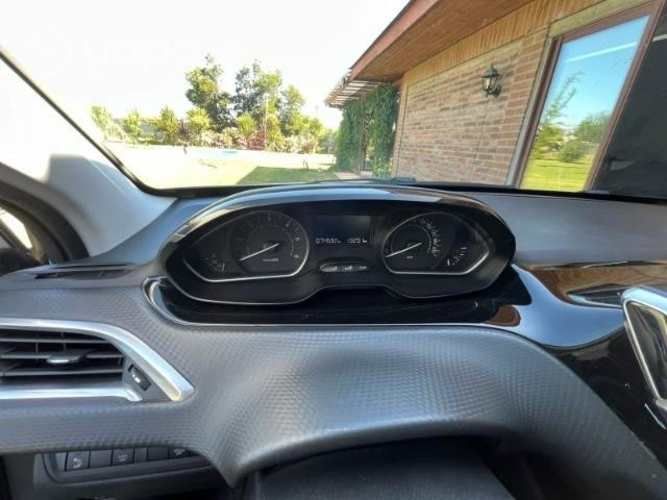 Peugeot 2008 diésel 2019