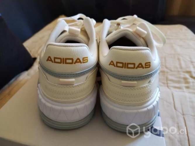 Vendo Zapatillas Full Nuevas Adidas D-Pad Mid