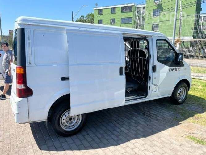 Furgon DFSK modelo C35