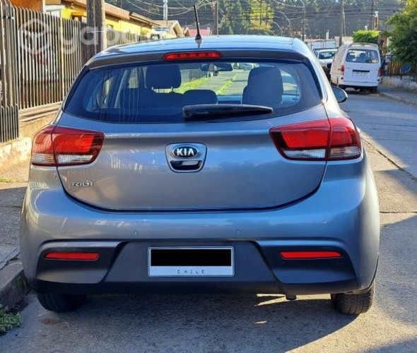 Kia Rio 5 año 2018