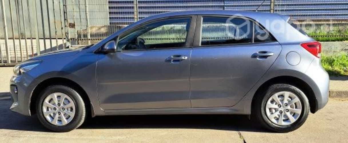 Kia Rio 5 año 2018