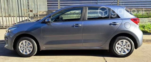 Kia Rio 5 año 2018