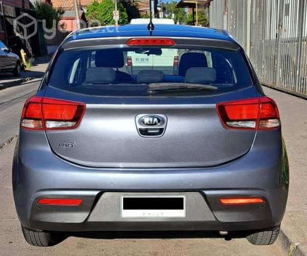 Kia Rio 5 año 2018
