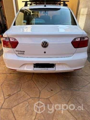 Vendo auto Volkswagen Voyage 2019