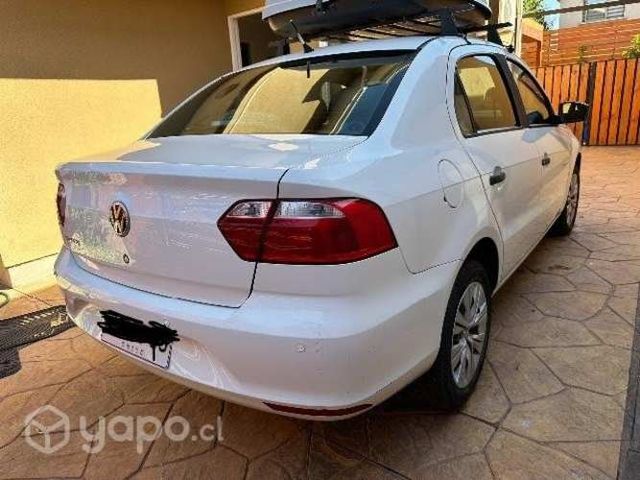 Vendo auto Volkswagen Voyage 2019