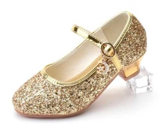 Zapatos de tacón alto para niñas