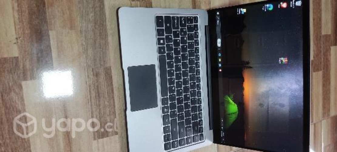 NOTEBOOK Gear LOTUS ultraliviano