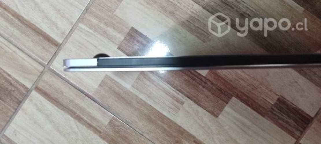 NOTEBOOK Gear LOTUS ultraliviano