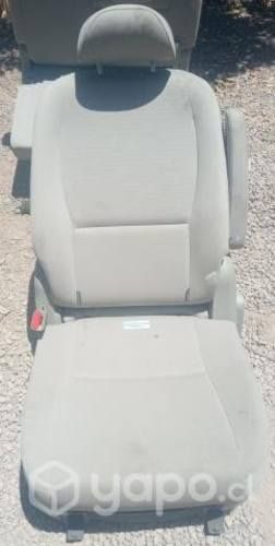 Juego Asientos (KGC097) Kia Grand Carnival EX 3.3