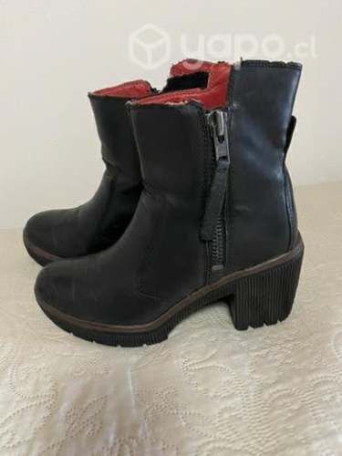 Botines Cat N38