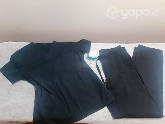 Uniformes clínicos