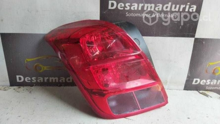 Foco trasero tracker 2012 a 2020 Lh 2.1